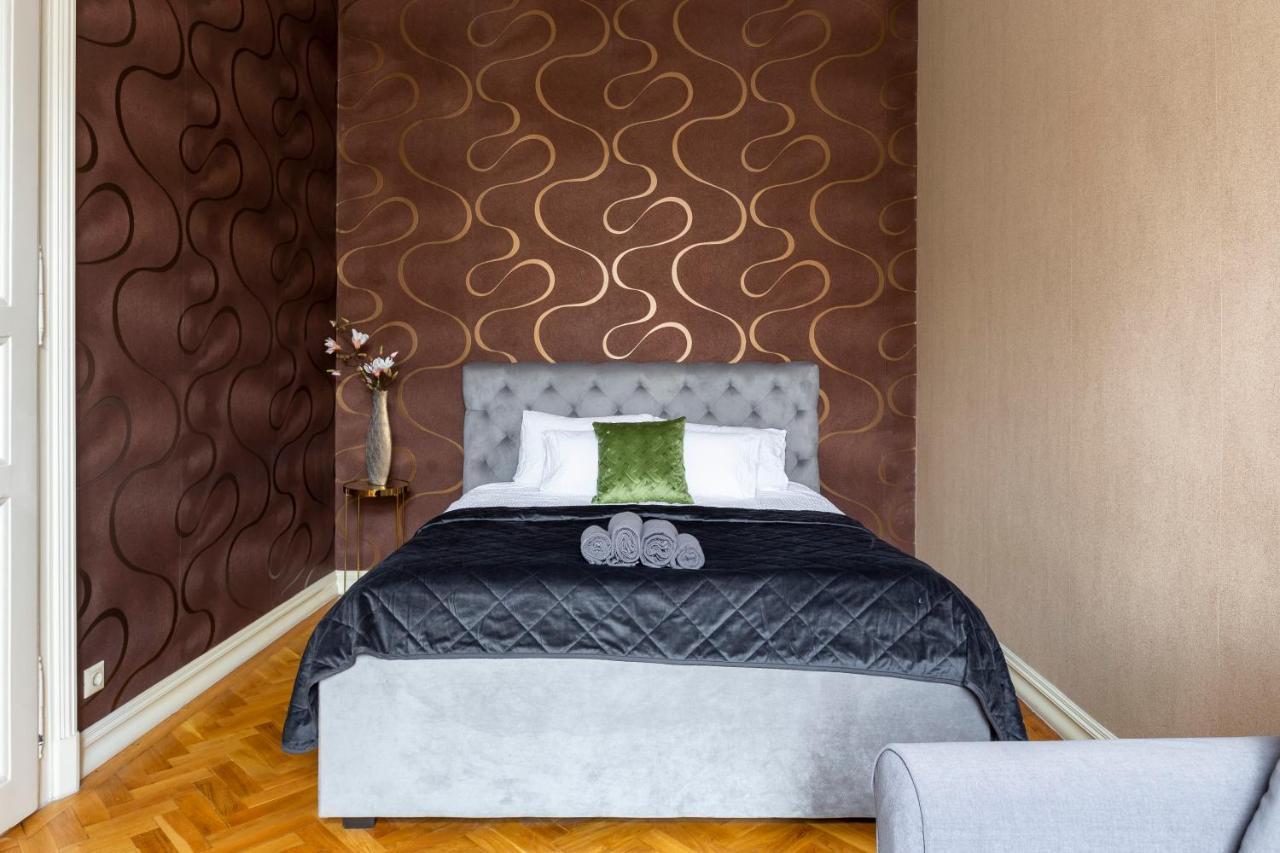 דירה Luxury Next To The New York Cafe *